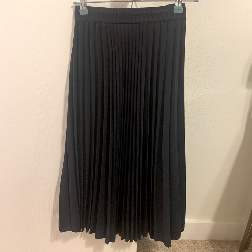 H&M pleated navy midi skirt.